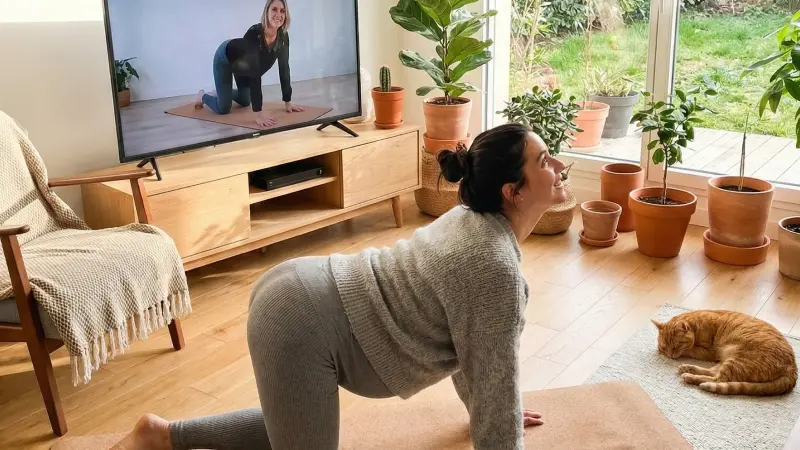 Yoga prénatal en vidéo avec Charlotte